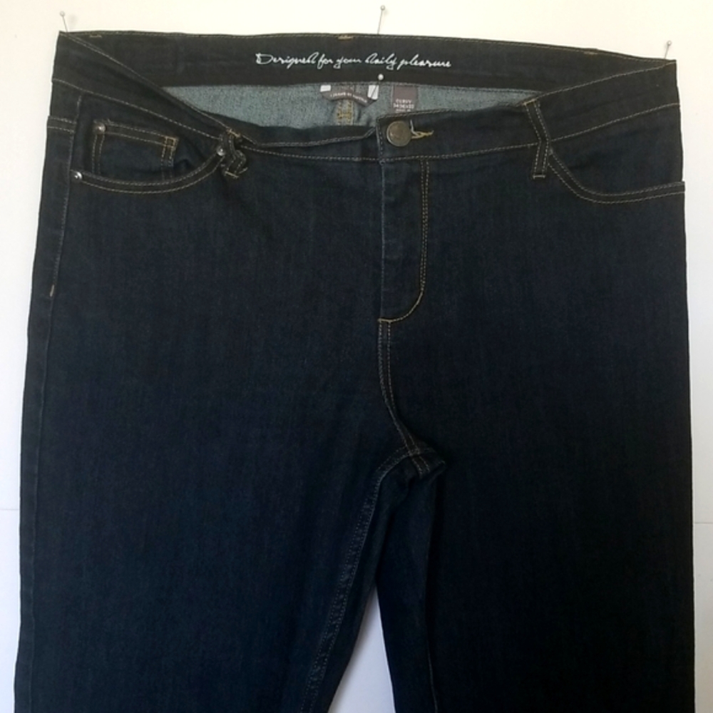 Women's Jeans i Buffalo Curvy Bling 5 Pocket Tagged 34" Measure 36" Dark Indigo